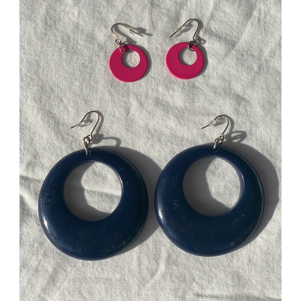 💍💫 2 pairs of ‘80’s hoop earrings blue and pink